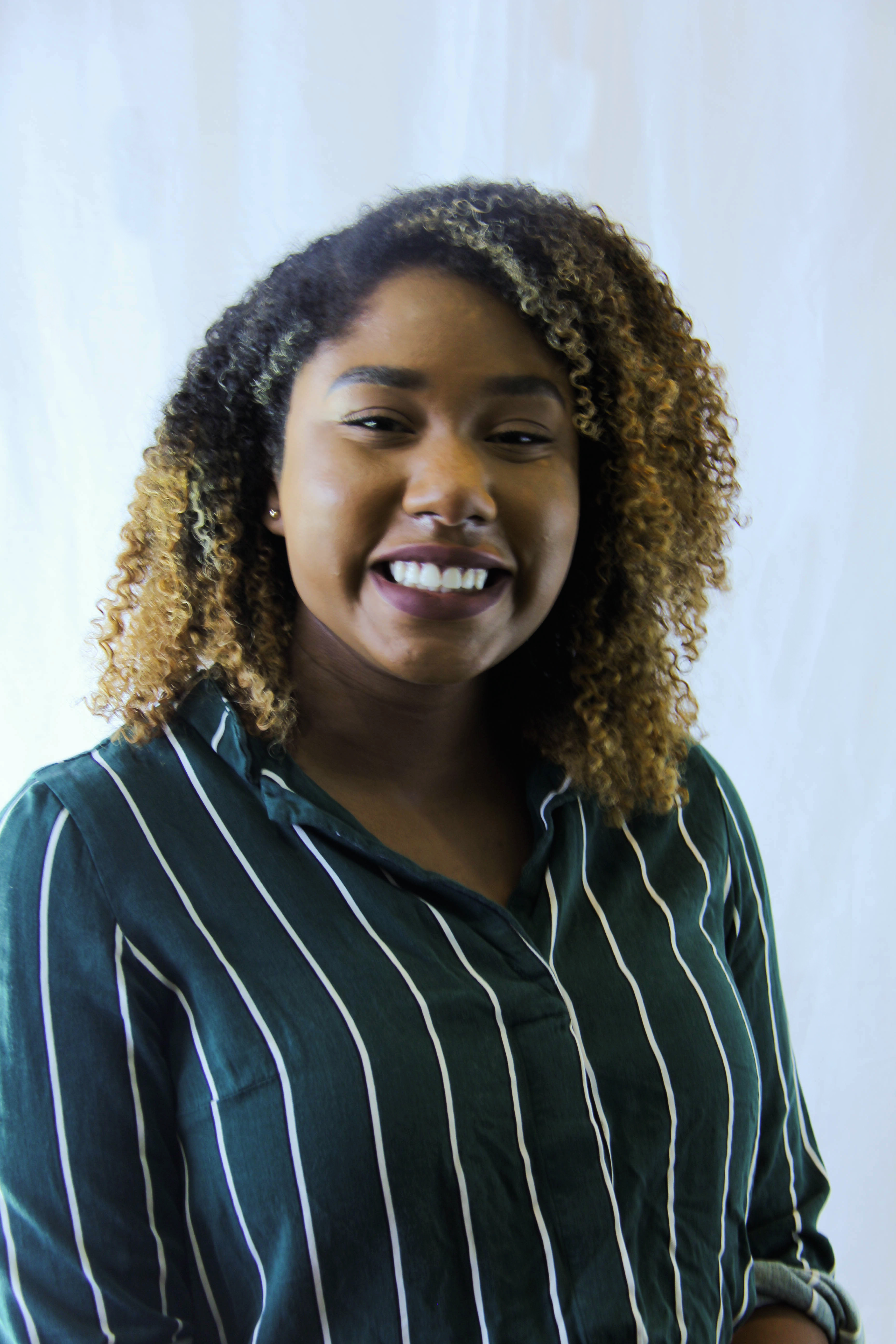 Ania Cajuste Headshot