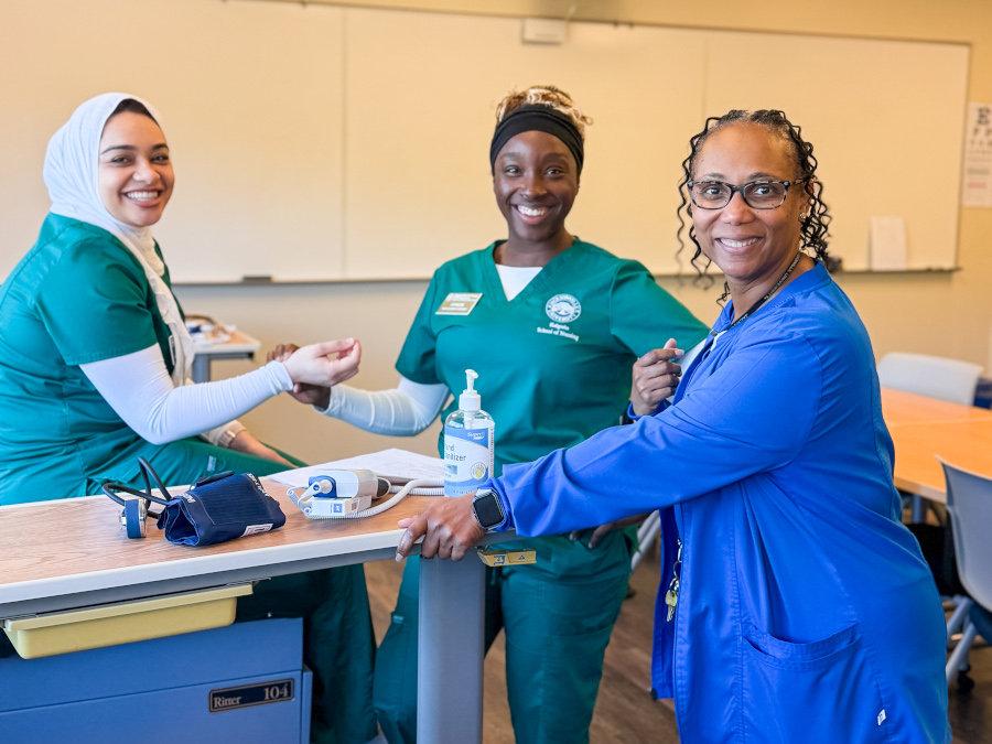 Nursing freshman students and instructor