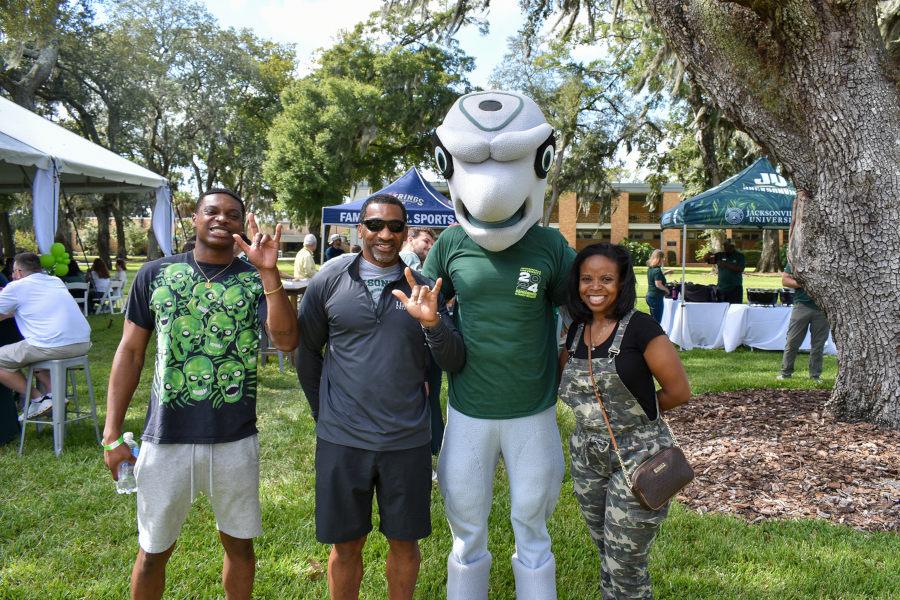 Homecoming & Family Weekend