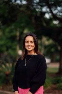 Ashtyn Waarum headshot photo