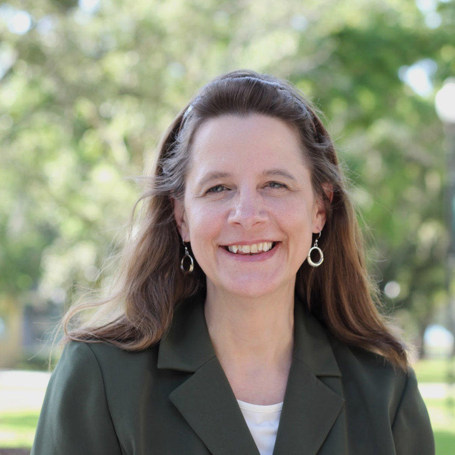 Dr. Joana Owens