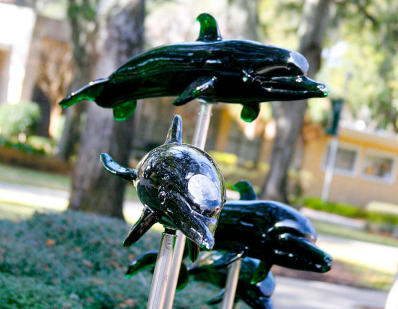 The entrance gate to Jacksonville University