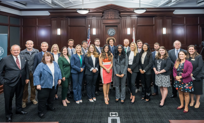 The College of Law Inaugural Class with faculty and staff, during the inaugural convocation at the Duval County Courthouse.