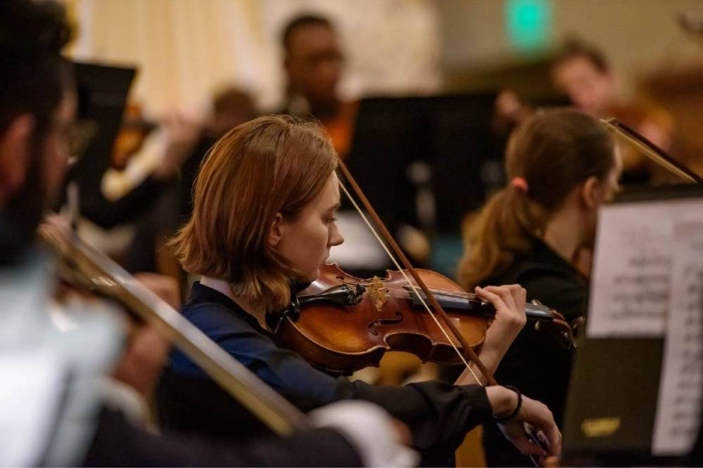 Students lined up at orchestra concert