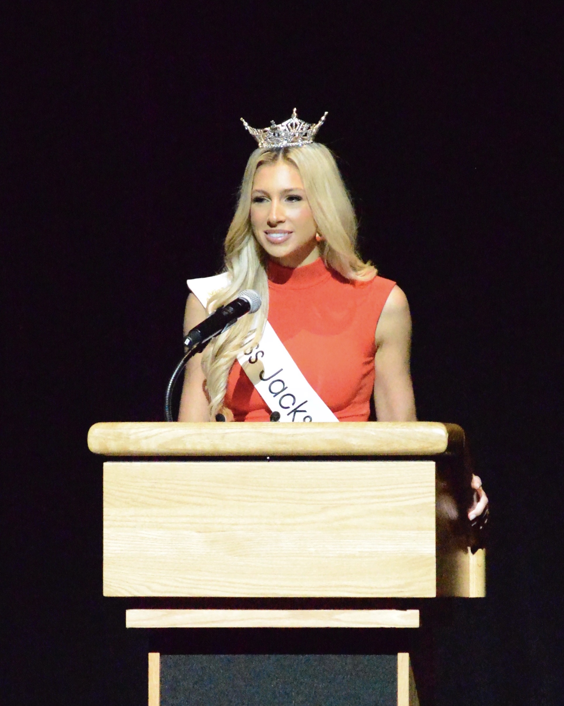 Anjelica Jones at Miss Jacksonville pageant