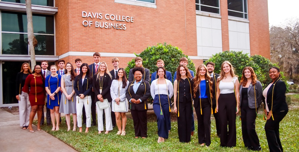 Davis College Top 25 students group photo