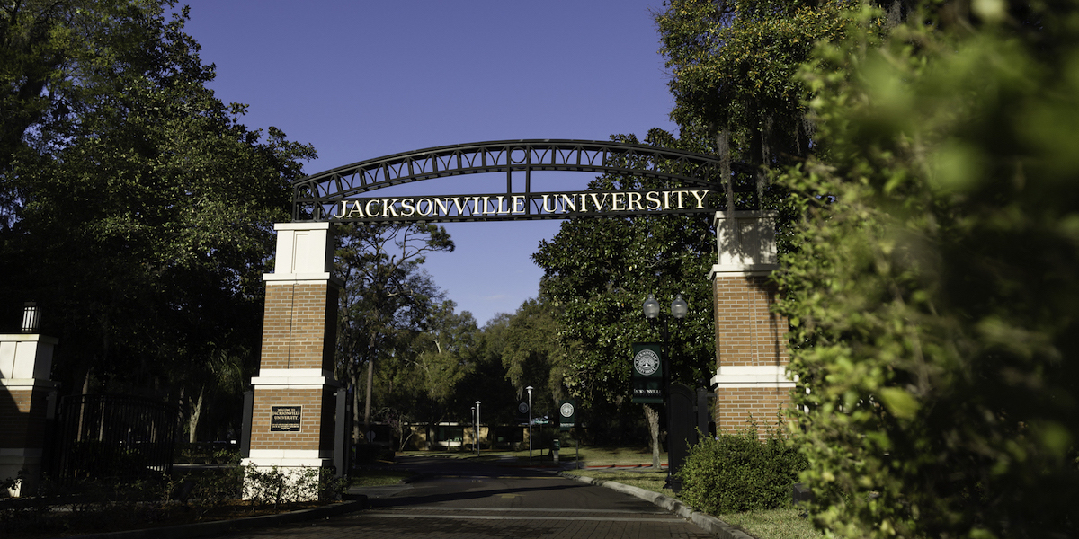 Main entrance to JU