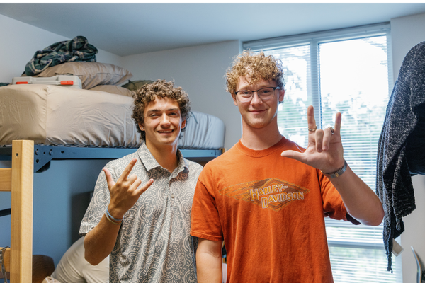 Students moving into dorm