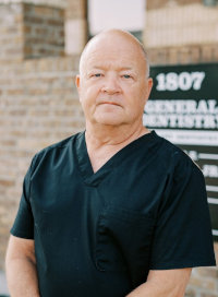 Dr. Donn Mettens