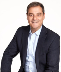Dr. Edgard El Chaar Dr. Edgard El Chaar