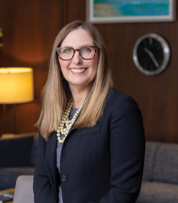 Iterim President Dr. Lisa Sutherland, Portrait