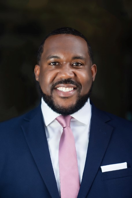 Headshot of James Ellout