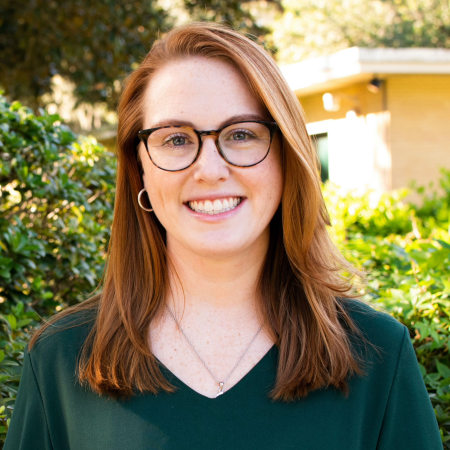 Jess White headshot - Thrive Coach