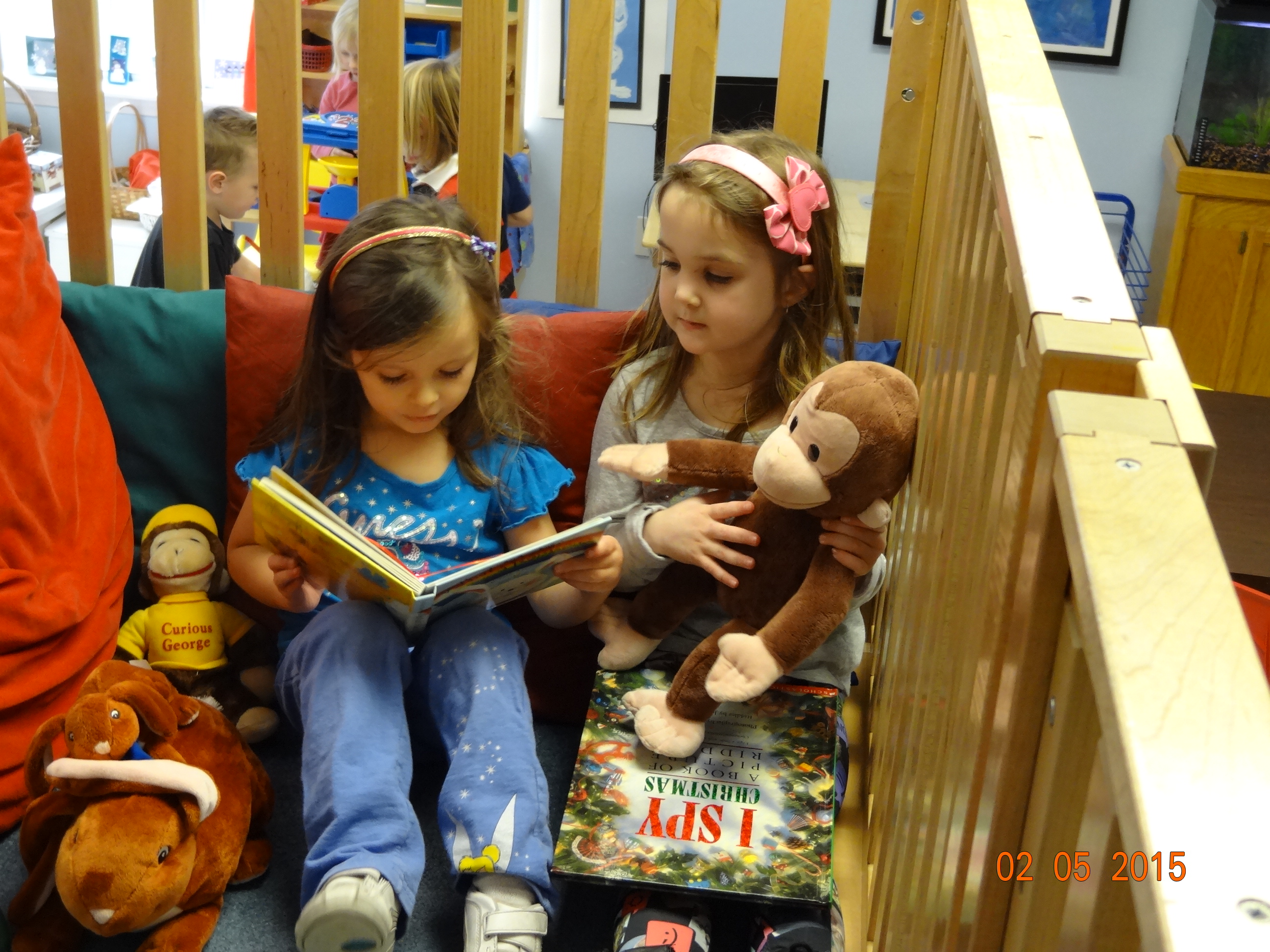 Wilma's kids reading